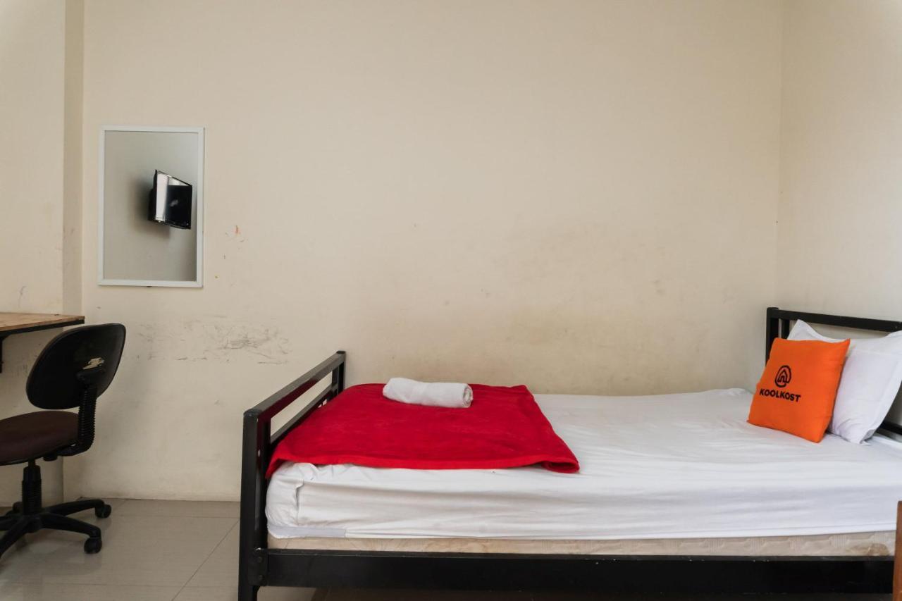 Hotel Koolkost Near State Museum Of North Sumatera Medan Exterior foto