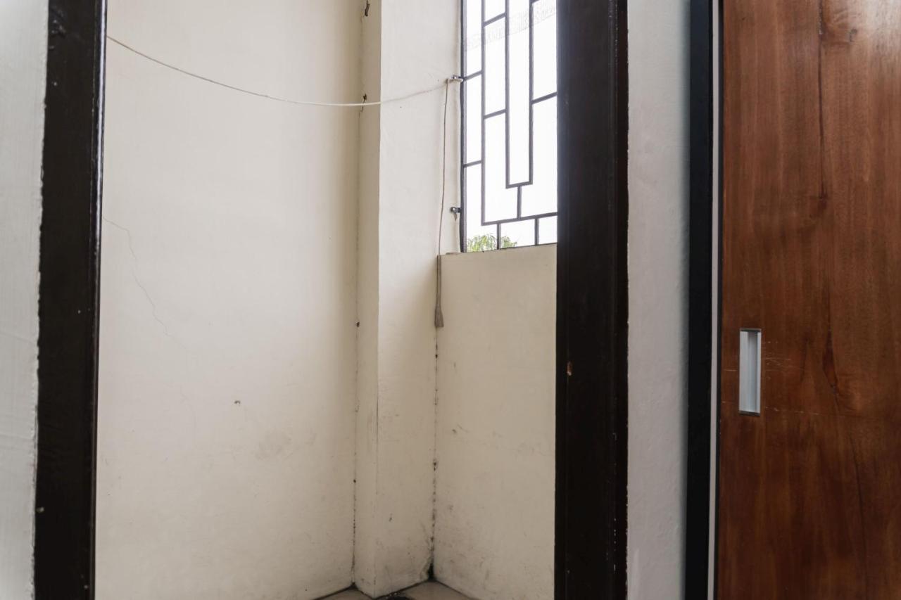 Hotel Koolkost Near State Museum Of North Sumatera Medan Exterior foto
